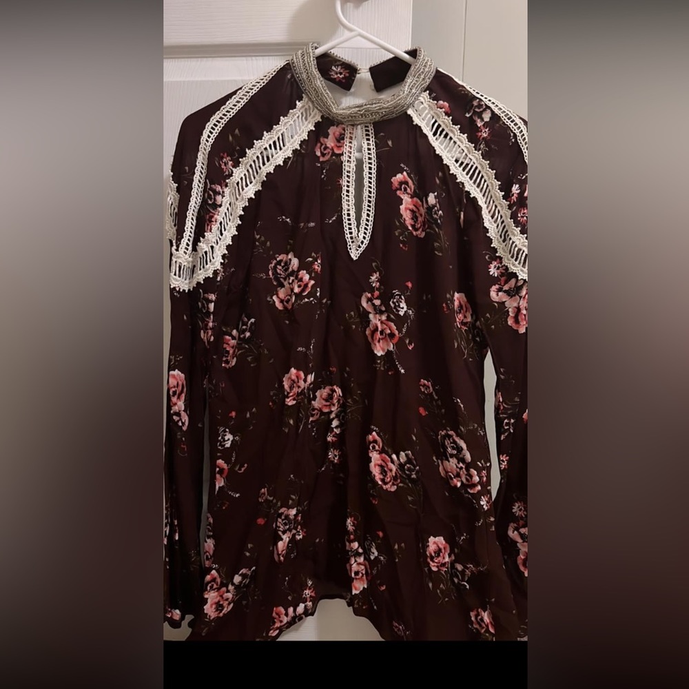 Buckle, Miss Me Top